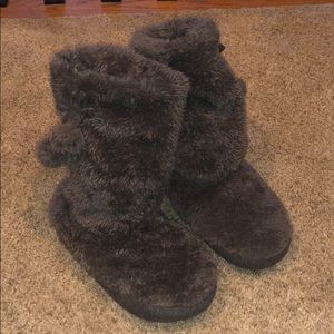 Fluffy Grey Booties!